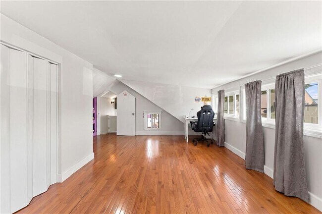 Building Photo - 353 Smithfield Ave