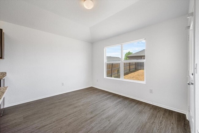 Building Photo - 15116 Custis Ln