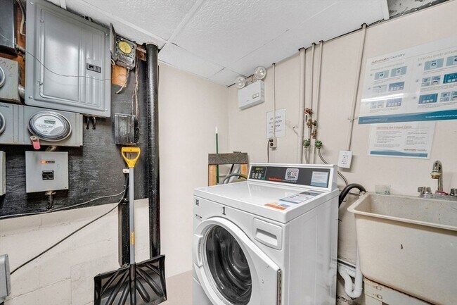 Building Photo - 177 Franklin St