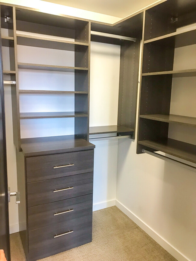 Custom Closet System - 1321 Seneca St