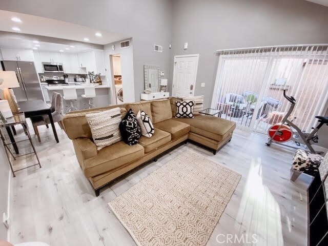 Building Photo - 2700 N Brea Blvd