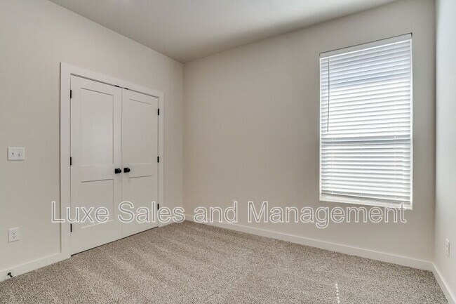 Building Photo - 8301 NW 163rd Ter