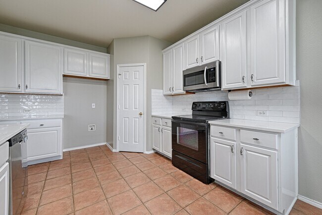Building Photo - 2804 Hudson Crossing