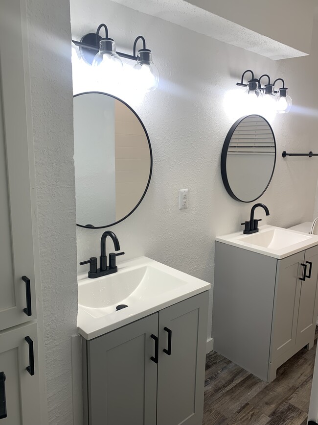 Renovated Mirrors - Costa Bella