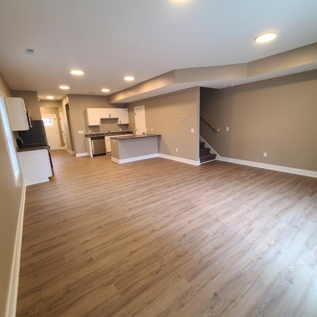 Building Photo - 4204 Sherman Blvd