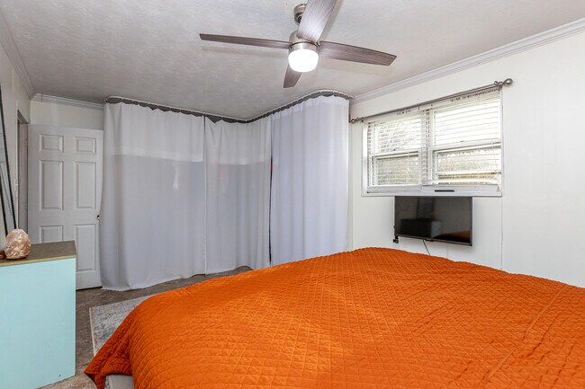 Building Photo - 3008 Tuscaloosa Ln