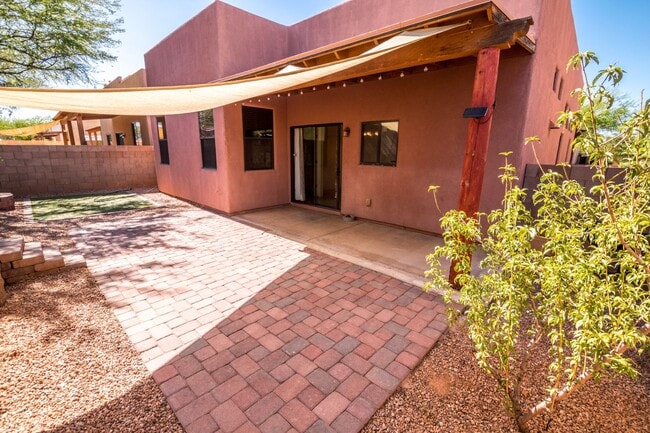 Building Photo - Gorgeous 3 Bedroom 2 Bathroom Home with Tile Throughout! Central A/C, 2 Car Garage!