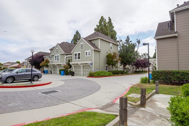Building Photo - 2BR/2.5BA Pet-Friendly Townhome with Loft, Pool & 2-Car Garage | Foster City | YouTube Tour