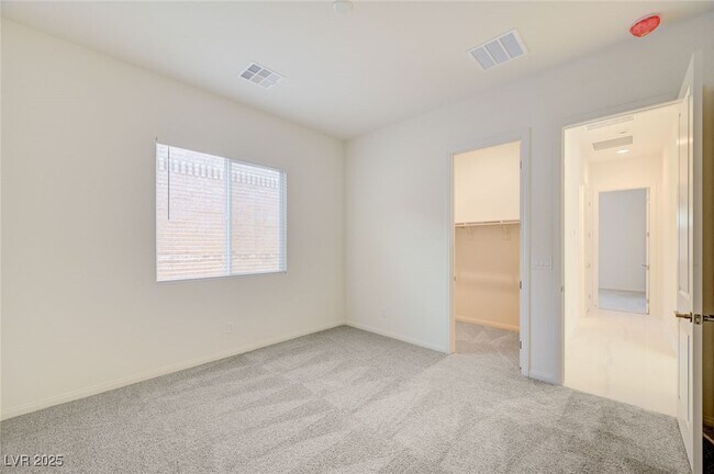 Building Photo - 555 Jerry Bird Ct