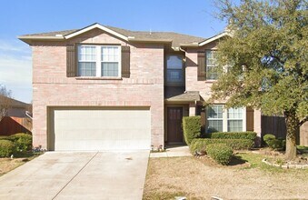 Building Photo - Great 4 Bdrm 2 Bath Home in Krum Tx