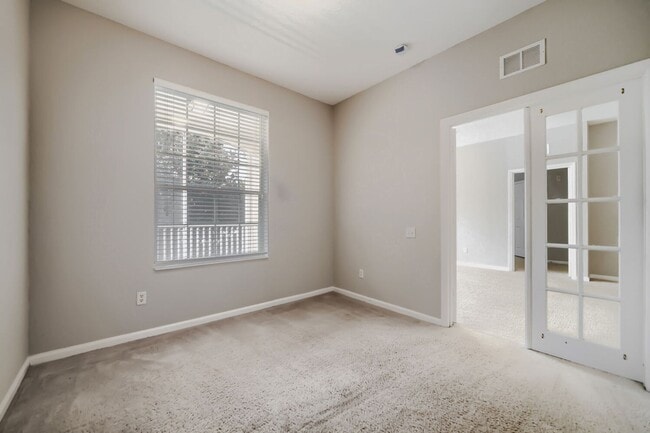 Building Photo - 2484 San Tecla St