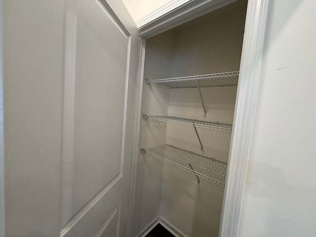 Building Photo - 1 br ADU home