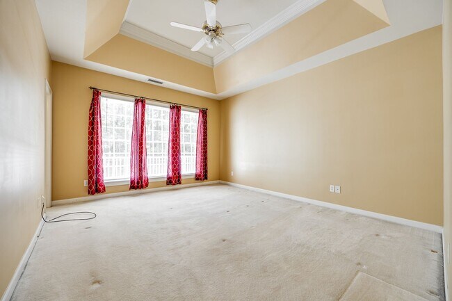 Building Photo - Exceptional 4 Bedroom Ranch in Steele Creek!