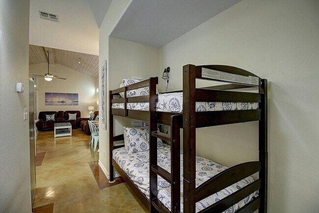 Building Photo - 2212 TX-361