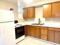Building Photo - Webster Apartments - Newly Renovated 1 Bed...