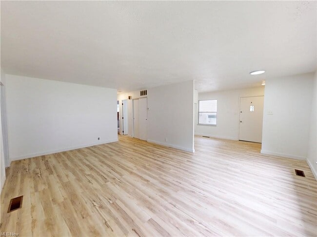 Building Photo - 17721 Rookwood Rd