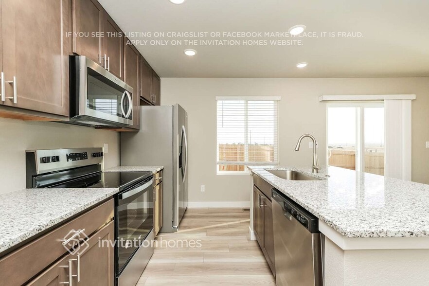 Building Photo - 11851 Mission Peak Pl