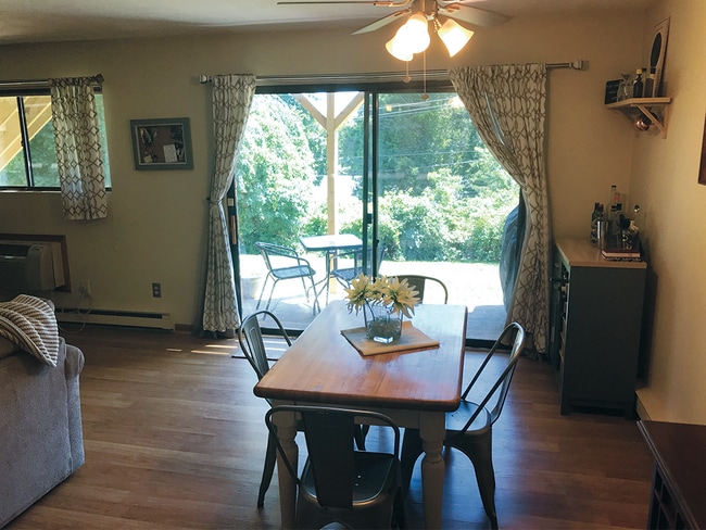 Building Photo - 3 Murphys Ln