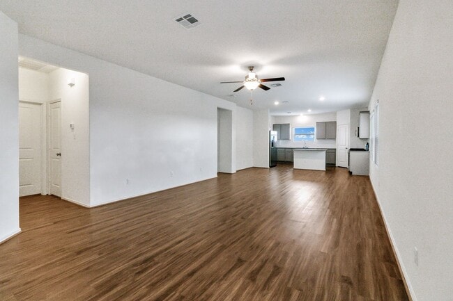 Building Photo - COMING SOON - MID MAY