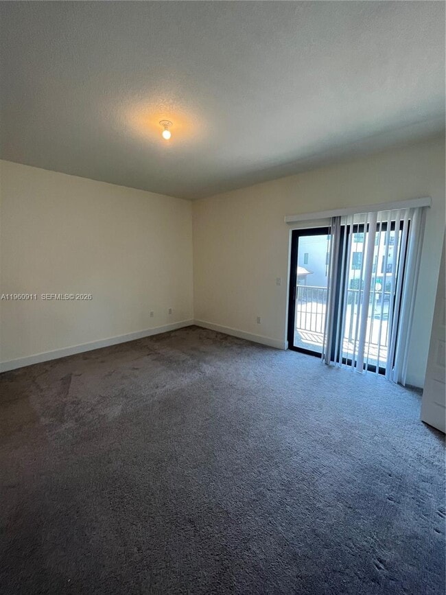 Building Photo - 4935 NW 84th Ave