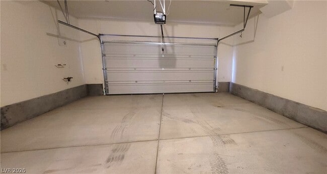 Building Photo - 1900 Omaggio Pl