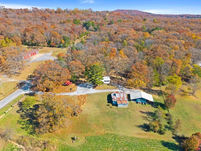 Building Photo - 17097 Lake Sequoyah Dr