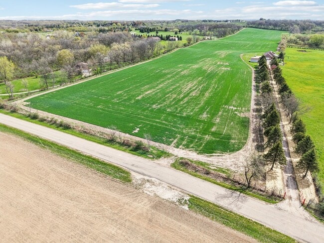 Building Photo - 1406 Busse Rd
