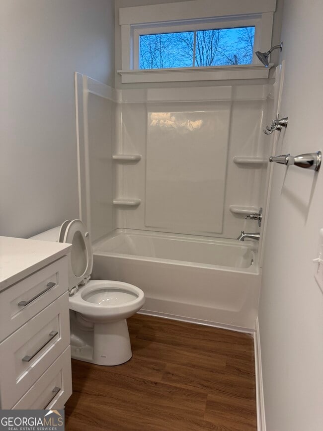 Building Photo - 101 Longpoint Dr