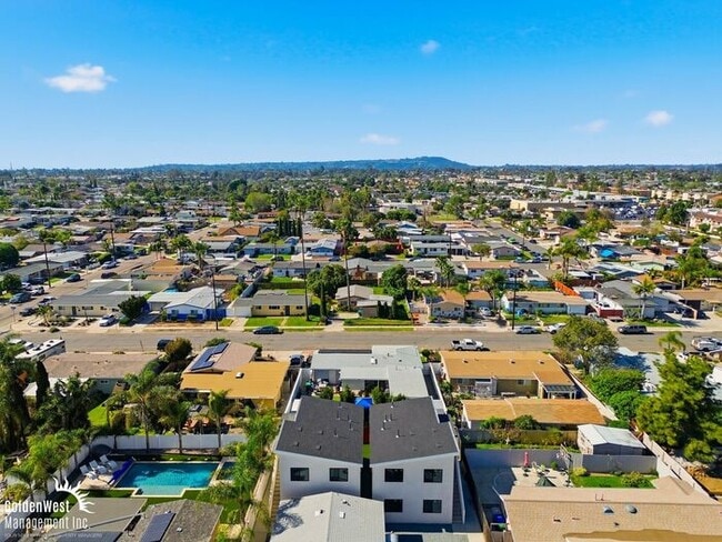 Building Photo - Beautiful New Build 2Bdm 1Ba Apartment in Clairemont Mesa - MI Special