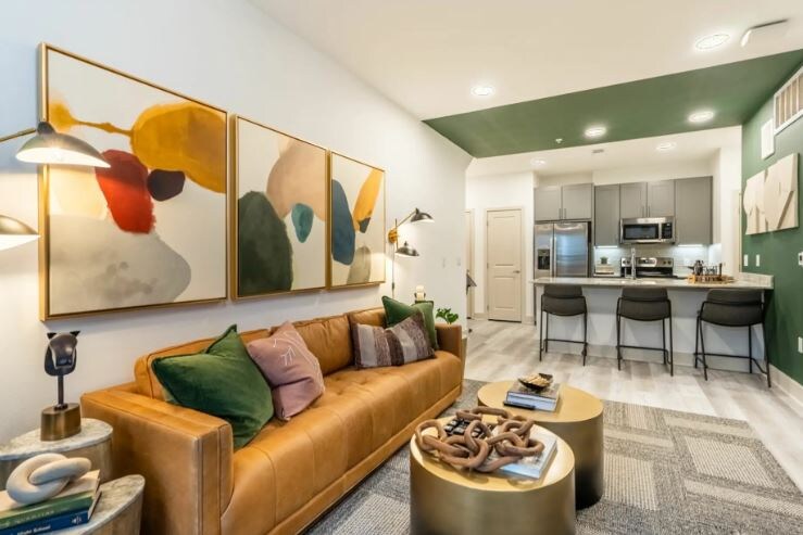 Building Photo - 650 Sgt Ed Holcomb Blvd S