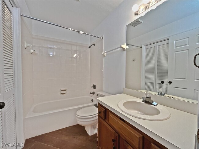 Building Photo - 10740 Regent Cir