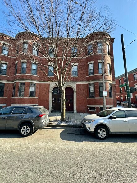 Building Photo - 872 Huntington Ave