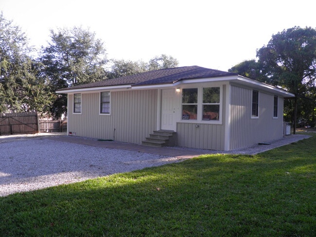 Building Photo - 629 Gap Creek Dr