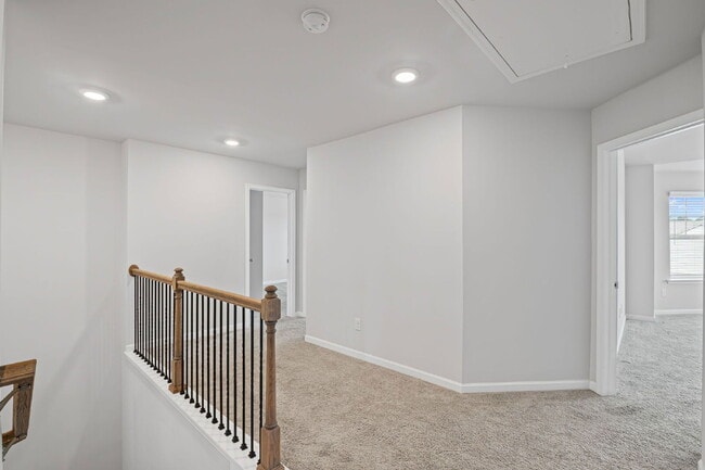 Building Photo - 2106 Cadenza Cir