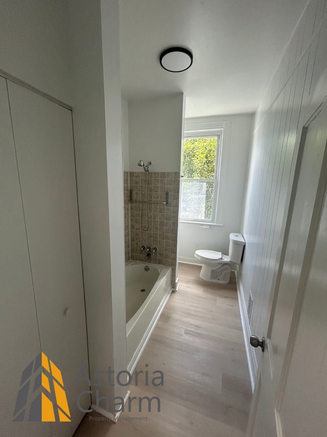 Building Photo - Stylishly Renovated 3 Bedroom Home