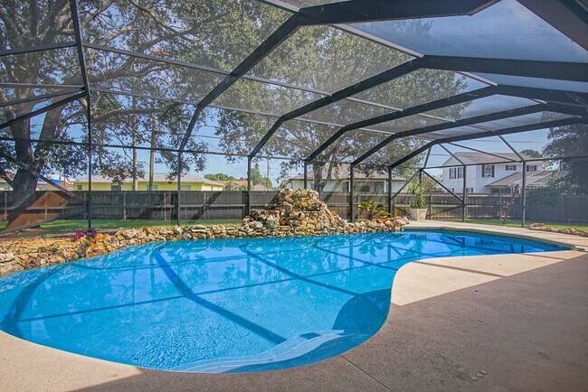 Building Photo - 1273 SW Albenga Ave