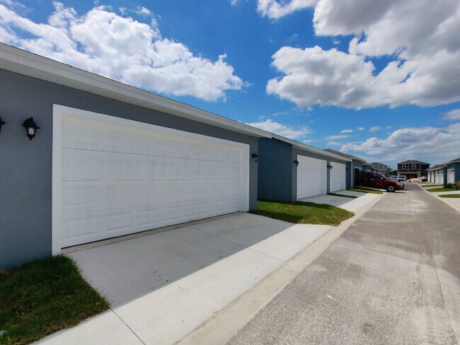 Building Photo - 5106 Sea Mist Ln