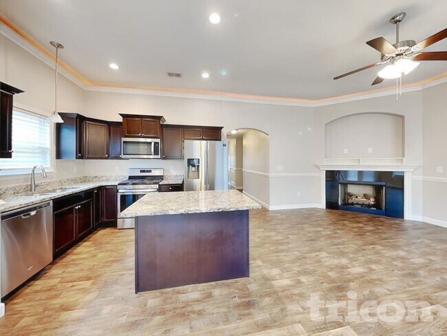 Building Photo - 321 Trail Crossing Ln