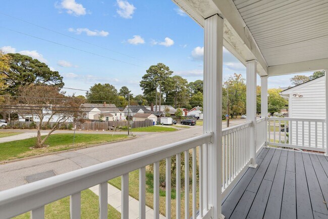 Building Photo - Norfolk Furnished rental Near ODU/NSU