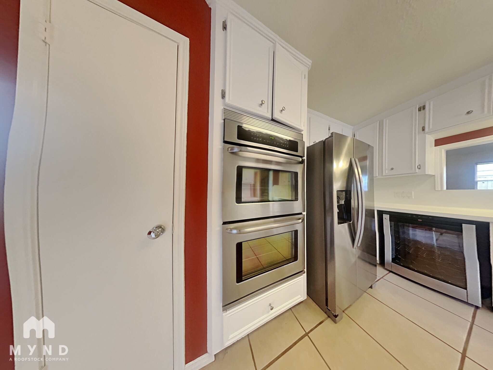 Building Photo - 2103 Woodland Springs St