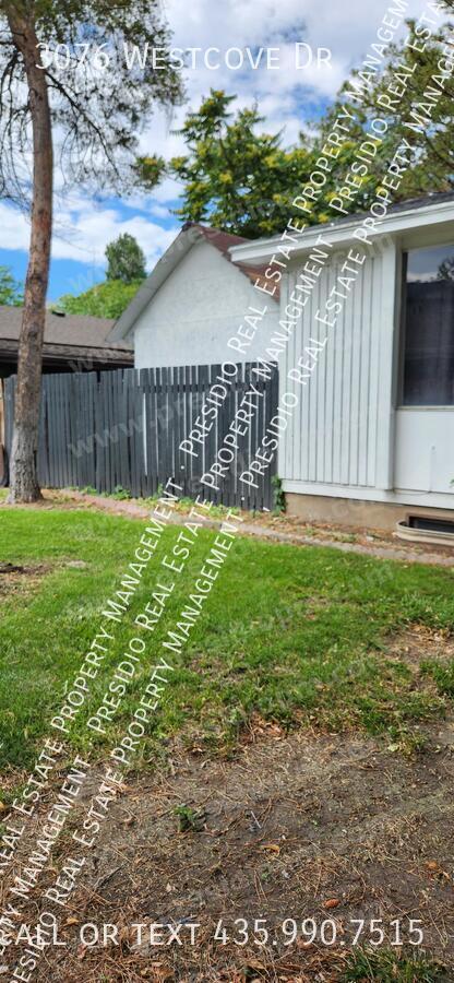 Building Photo - 3076 Westcove Dr
