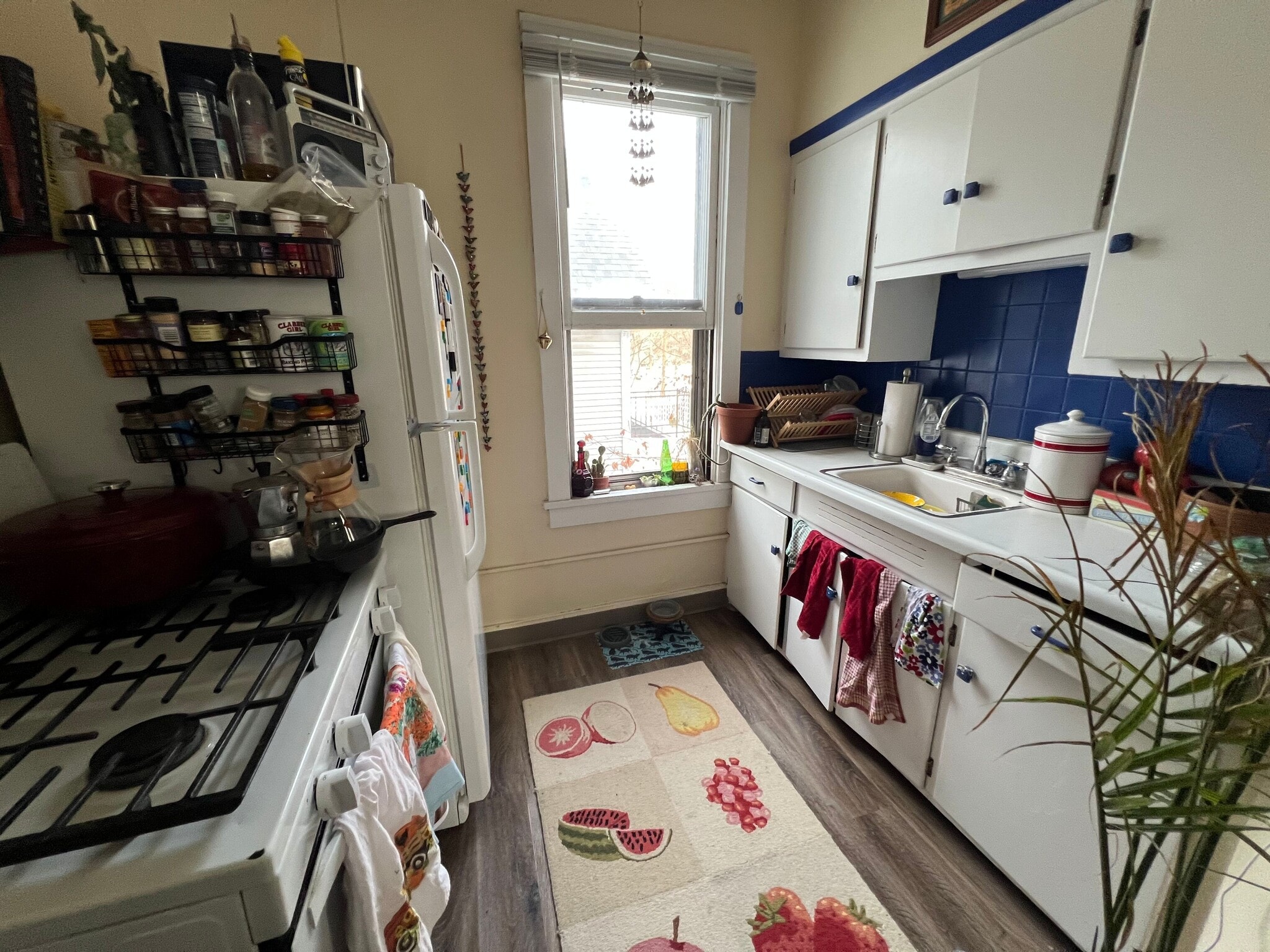 Building Photo - 1111 E Johnson St