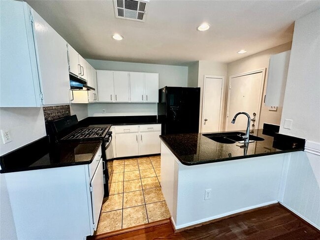Building Photo - 11612 Fruitwood Pl
