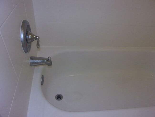 Building Photo - Cambridge Estates