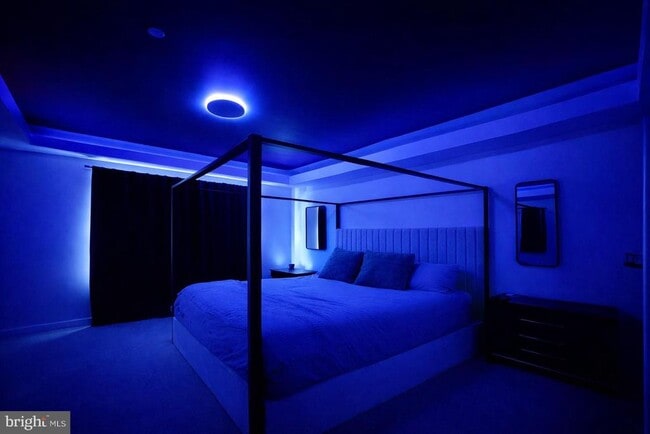 Building Photo - 134 Smt Pt Blvd