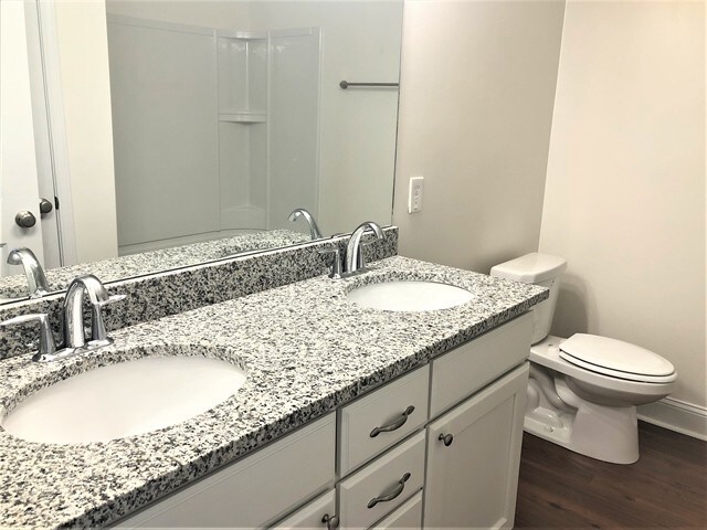 Building Photo - 317 Golf Rd