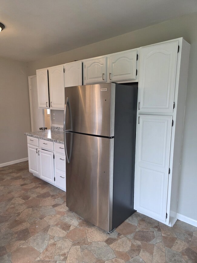 Building Photo - 3439 Cleveland St NE