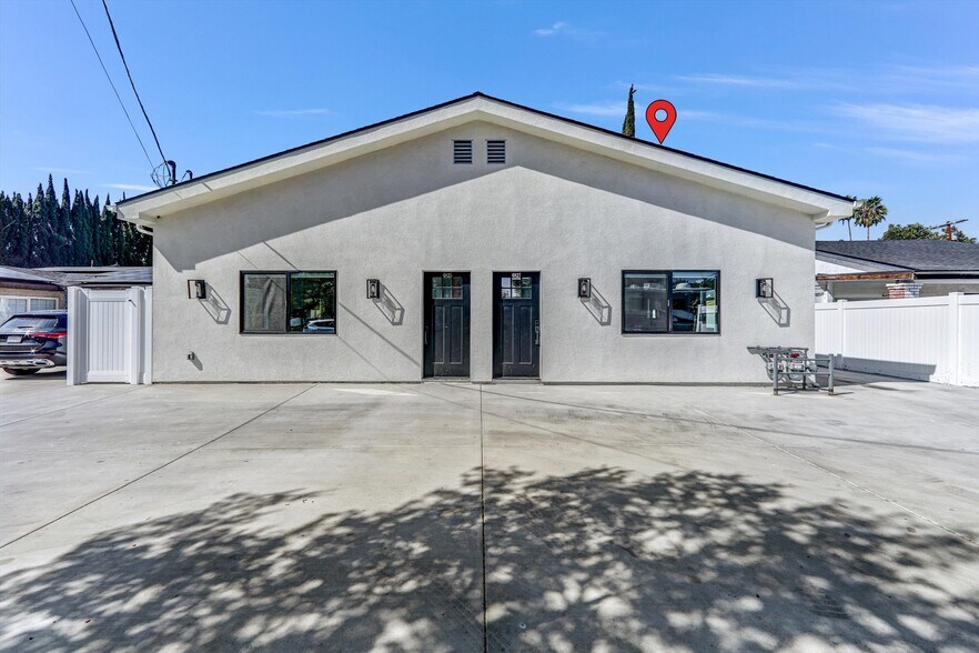 Building Photo - 6827 Ranchito Ave