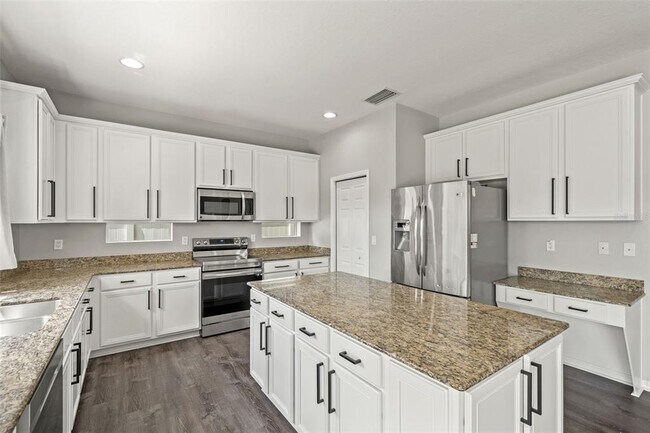 Building Photo - 10909 Observatory Way