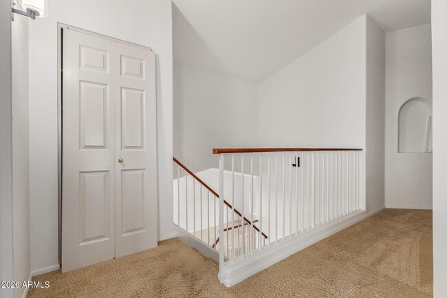 Building Photo - 4334 W Behrend Dr